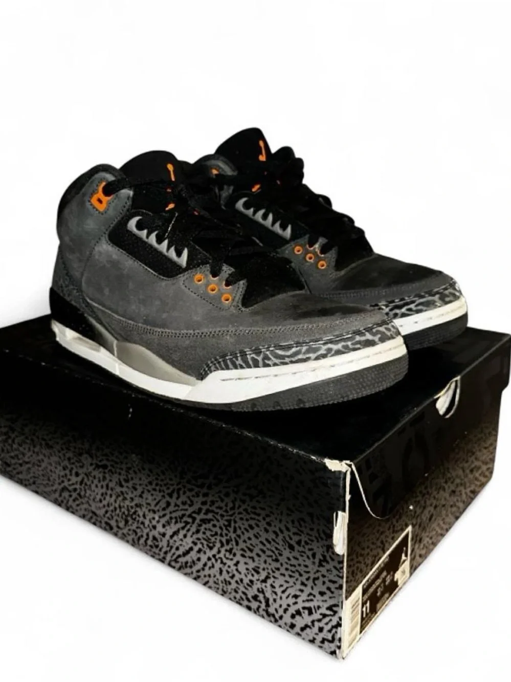 Jordan classic silhouette